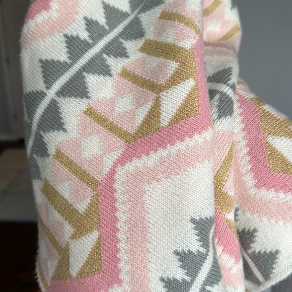 Pottery barn blanket - Picture 2 of 3